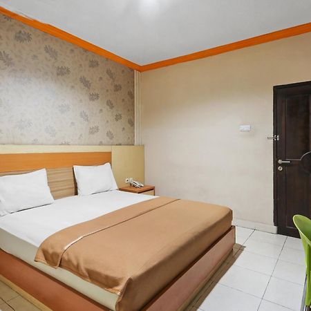 Collection O 93163 Hotel Grand Kartika Pare-Pare Bagian luar foto
